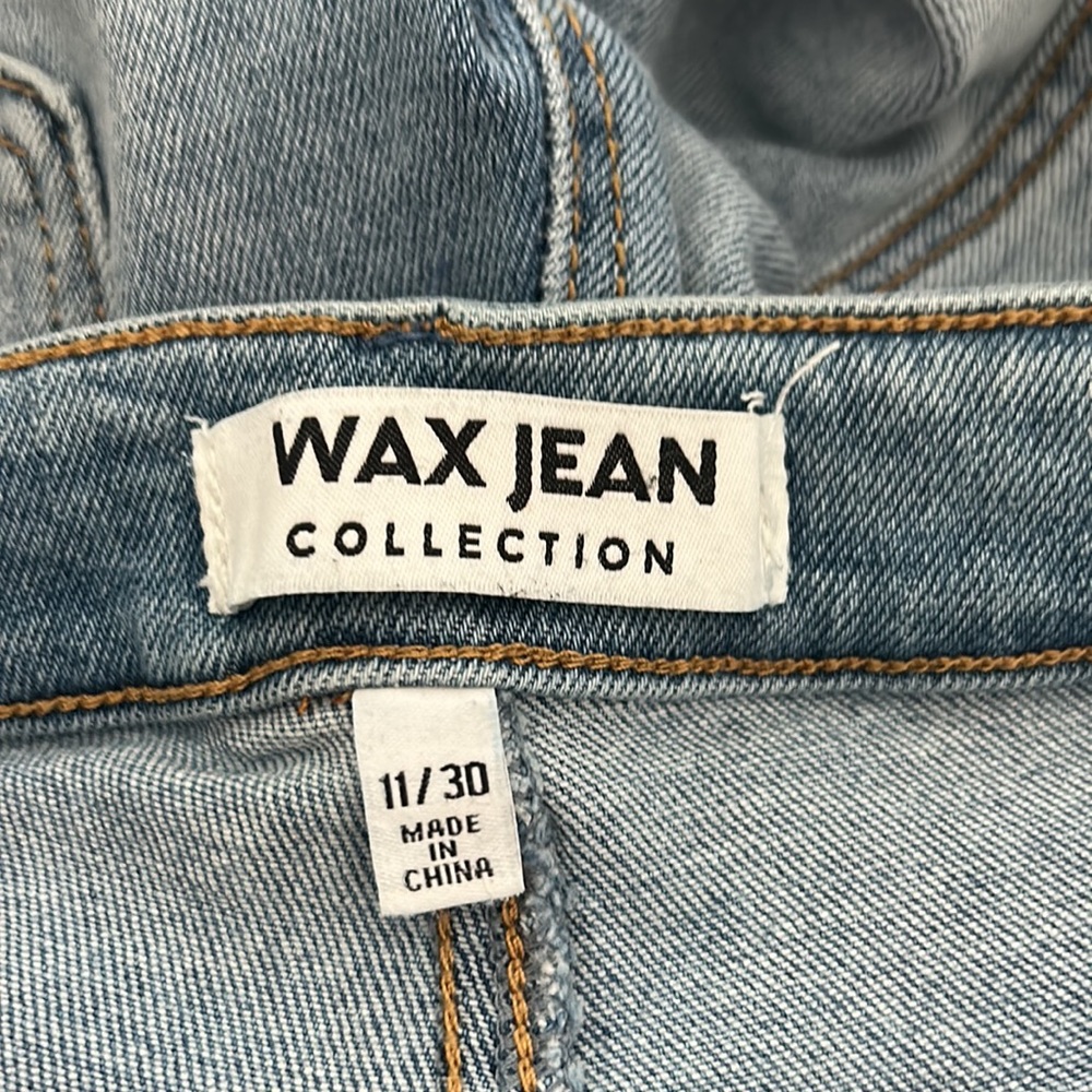 Jeans - Picture 3 of 3